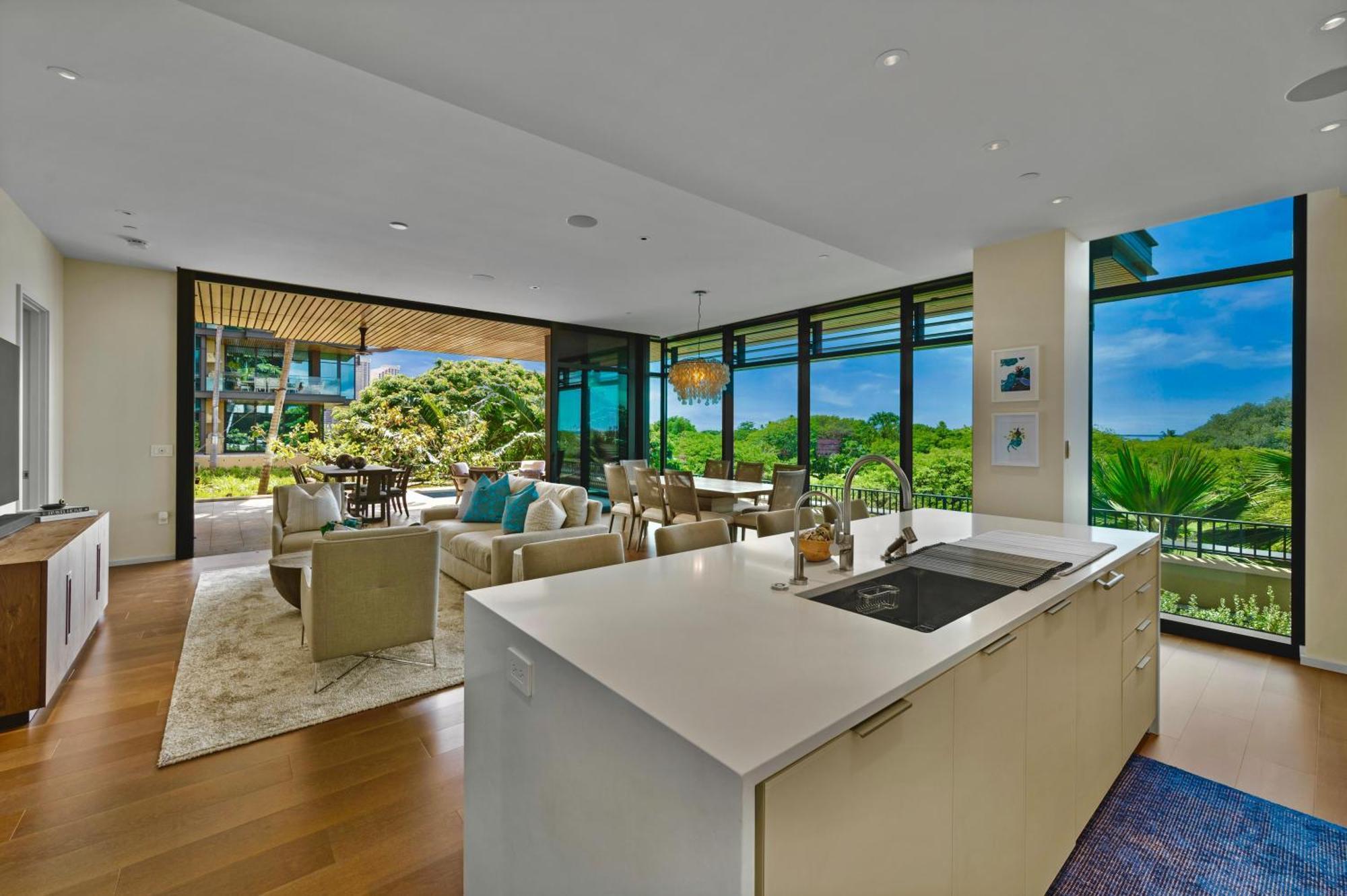 Park Lane 3300 Apartment *
